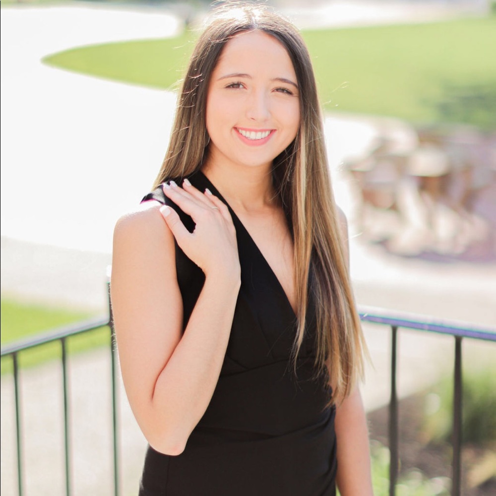 Meet your Posher, Lydia